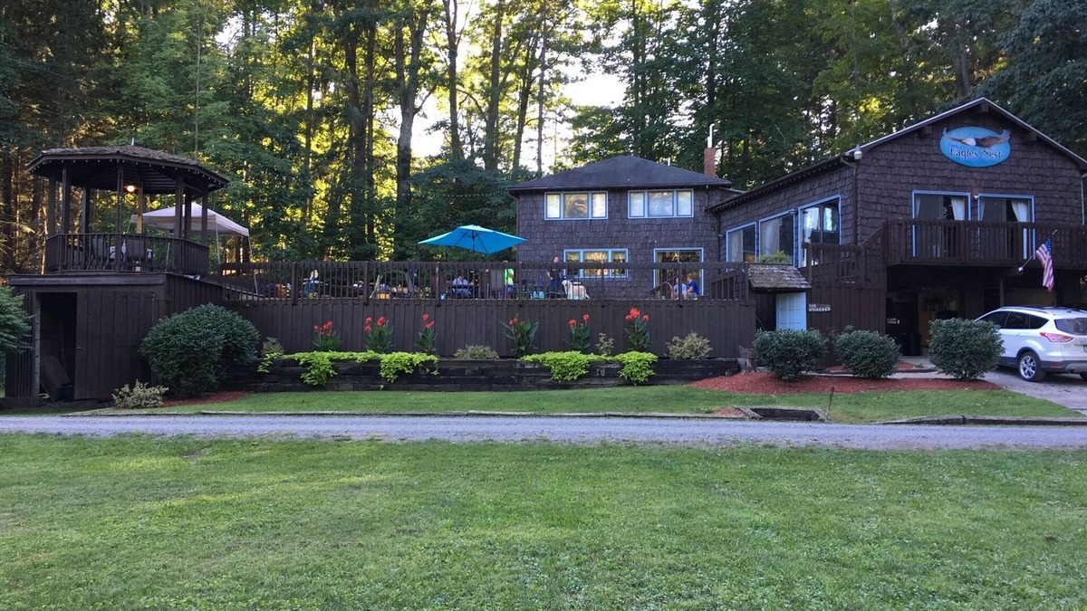 Gaines House | Eagles Nest Village On Pristine Pine Creek. Unique property with 3 cabins!
