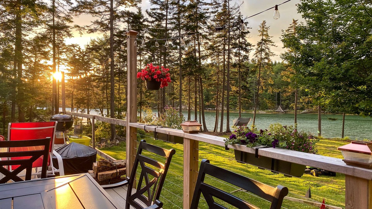 Tenants Harbor House | Eagles Run on Seavey Cove: Relaxation and Sea Breezes
