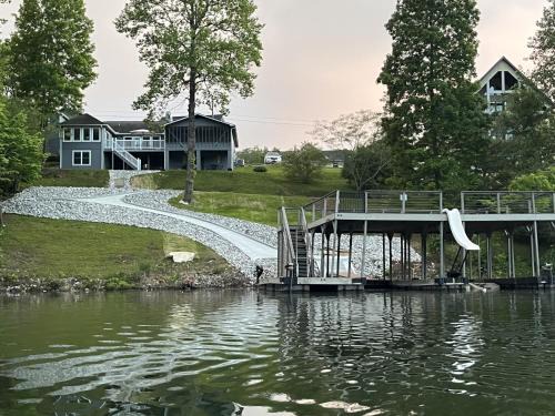 Caryville House | Earned Oasis