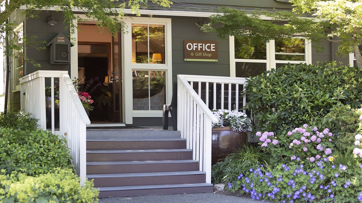 Friday Harbor Hotel | Earthbox Inn & Spa