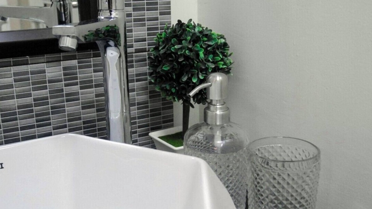 Alabang Condo | East Bay Condo Unit Villa @ Alabang Muntinlupa