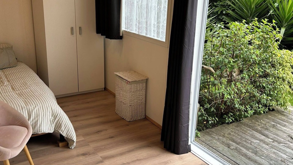 Te Kaha Cottage | East Coast Paradise! Space space and more space!
