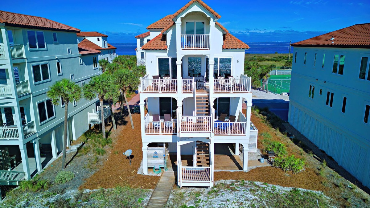 St. George Island State Park House | East End, Beach Front, Sleeps 14, Communal Pool & Tennis Court