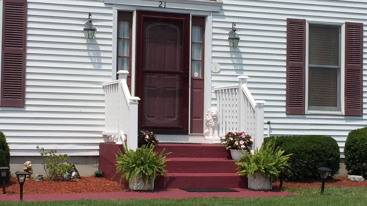 Manorville House | East End Escape secluded -close to NY city,nHamptons and Fire Island!