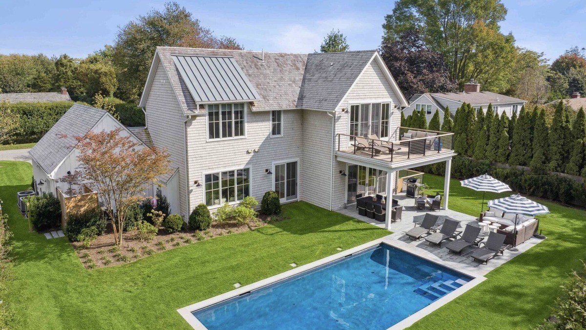 East Hampton North House | East Hampton Beach Home walk to town and close to beaches