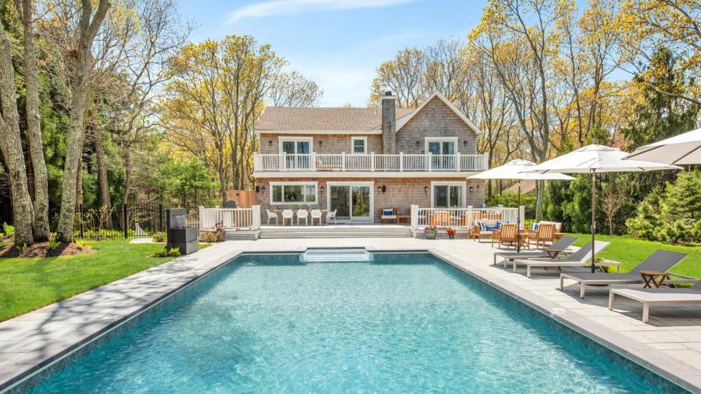 East Hampton North House | East Hampton Exquisite
