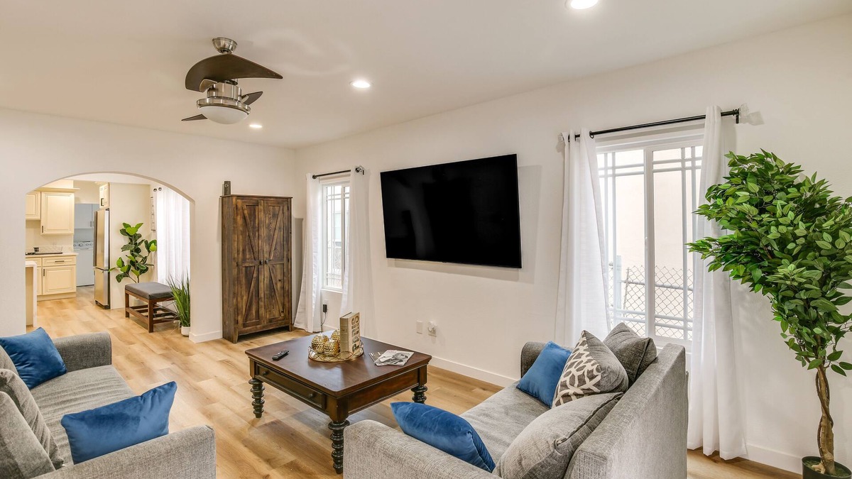 East Los Angeles Apartment | East Los Angeles Home - 7 Mi to Downtown!