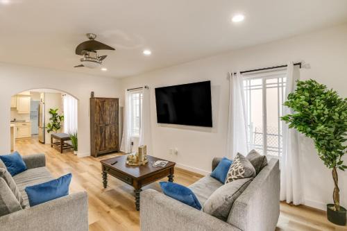 East Los Angeles Apartment | East Los Angeles Home - 7 Mi to Downtown!