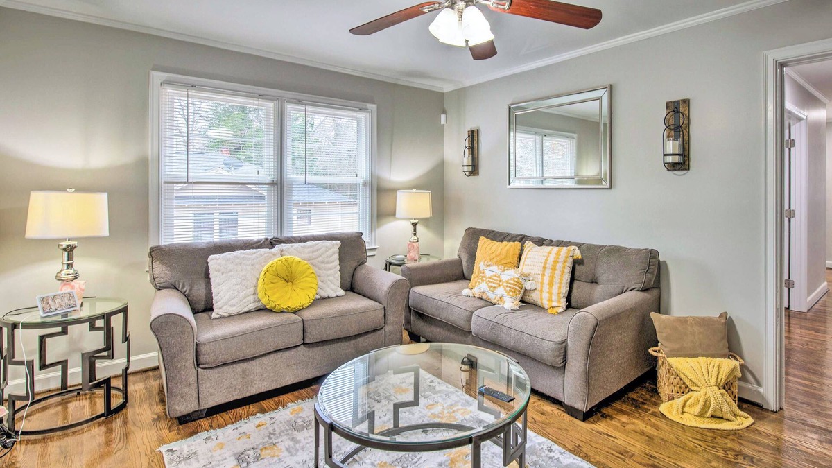East Point House | East Point Home ~ 6 Mi to Downtown ATL