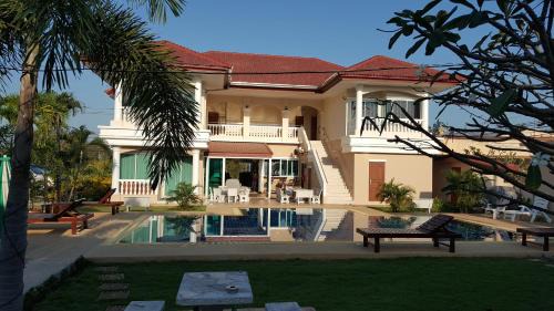Pong House | East Shore Pattaya Resort