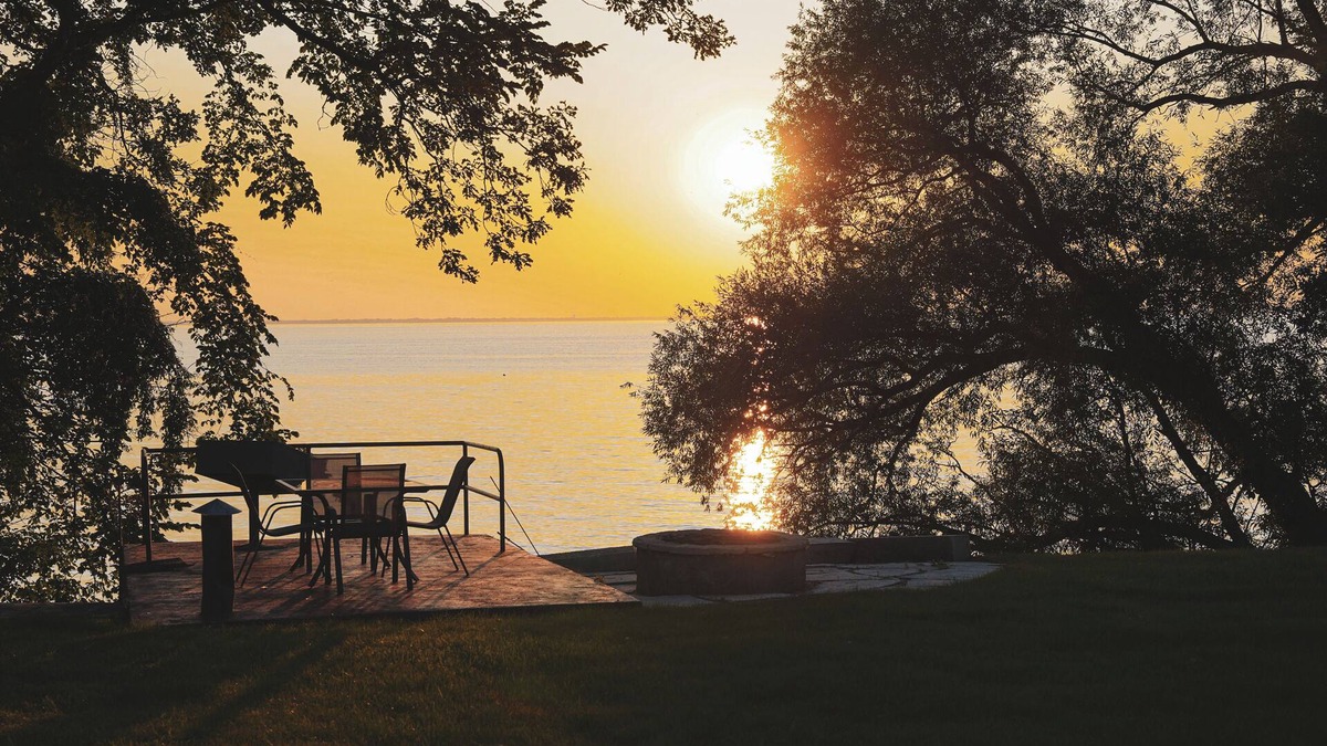 Chilton Cottage | East Shore Retreat
