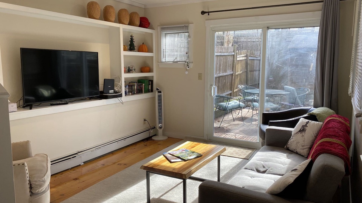 Providence Condo | East Side , 5 minutes to Brown, RISD , Downtown,