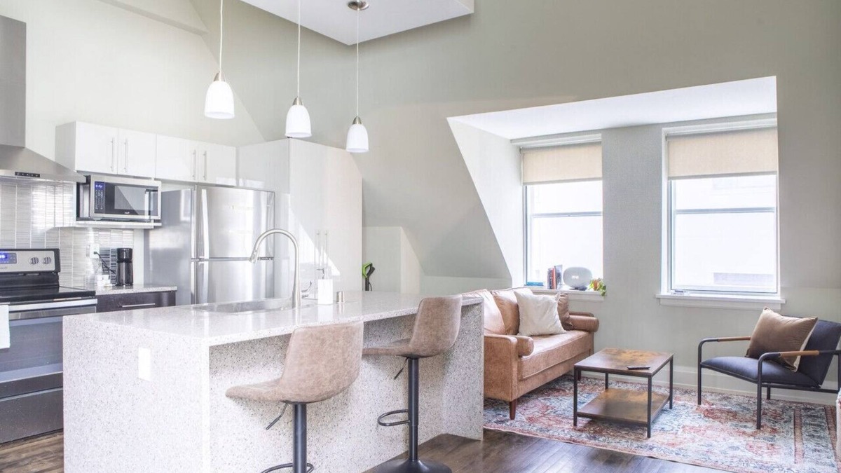East Town Apartment | East Town 1BR Apartment MF5