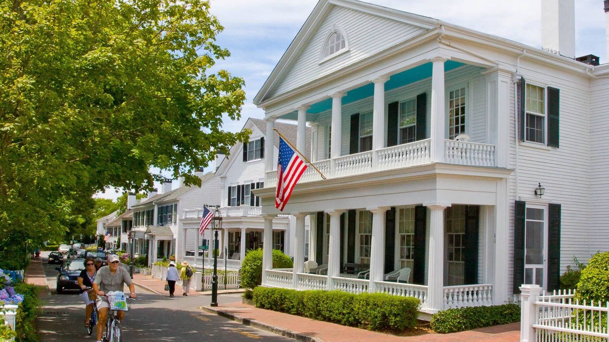Edgartown House | East Wing of Captain Morse House Luxury Waterfront, Town & Beach, Pets - 5 stars