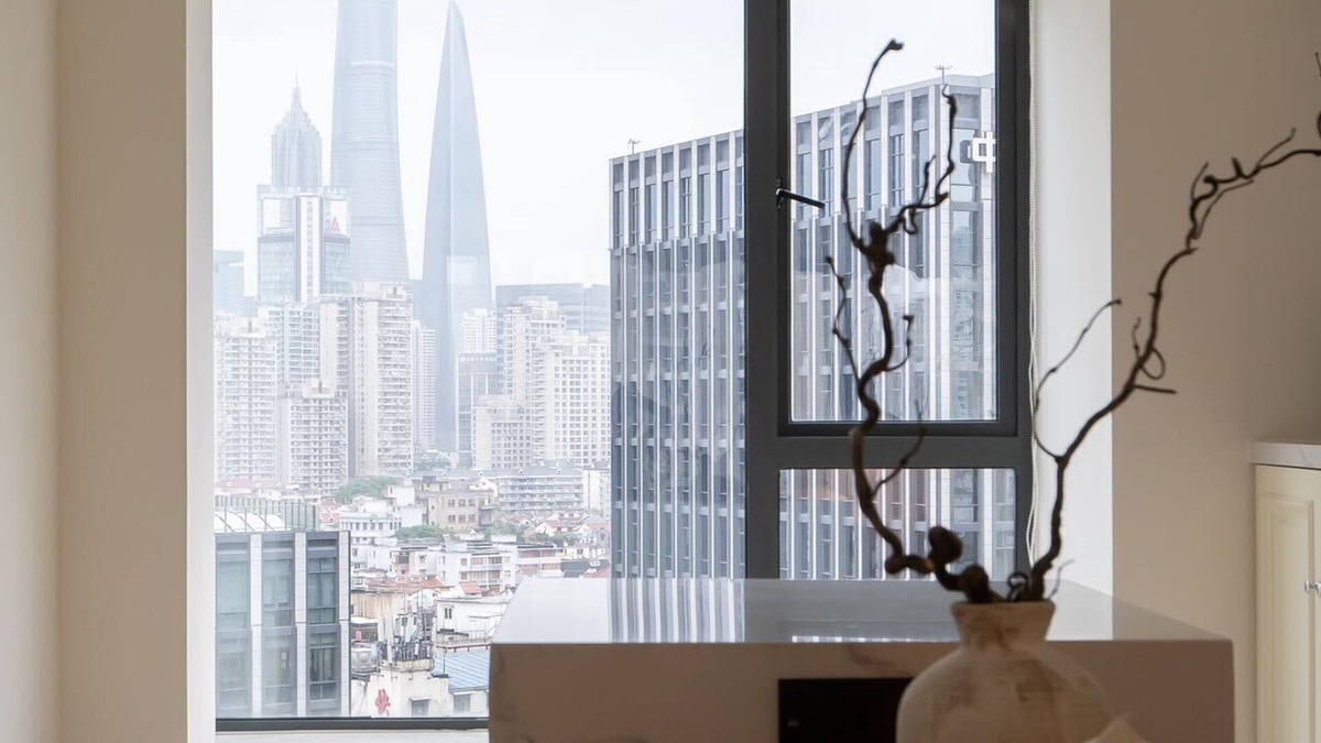 Huangpu Apartment | Eastern Hub - Family Apartment with Shanghai Tower View, AC&Heating, near Subway