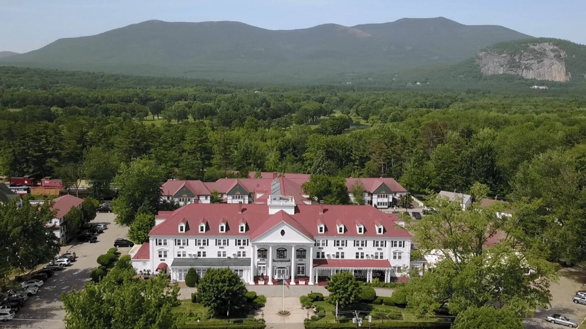 North Conway Condo | Eastern Slope Inn Studio Unit Sunday Check-In