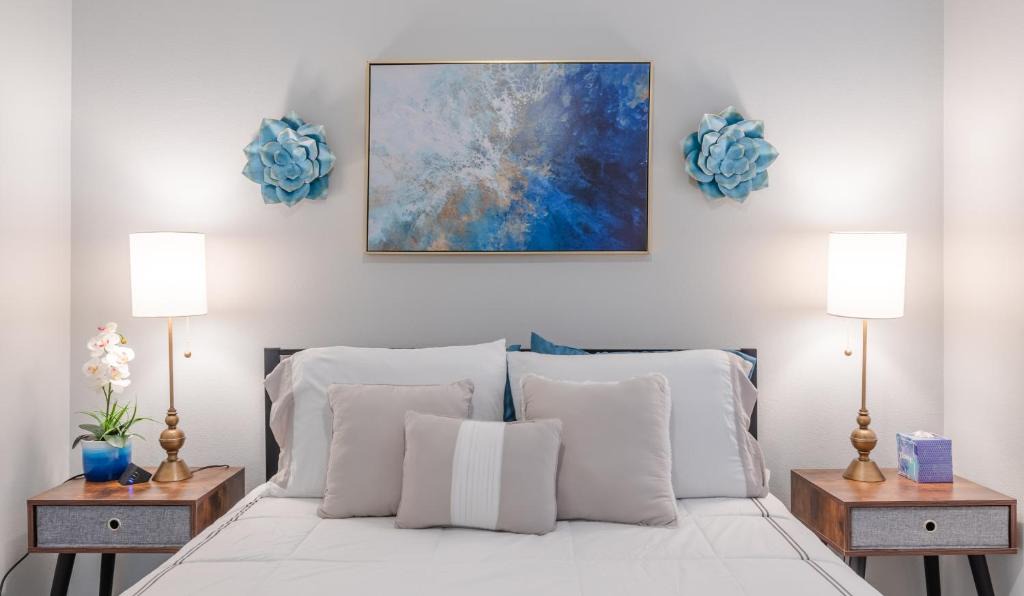 Eastside Promise Neighborhood Apartment | Eastlawn Place cozy 2 bdrm townhome near downtown San Antonio