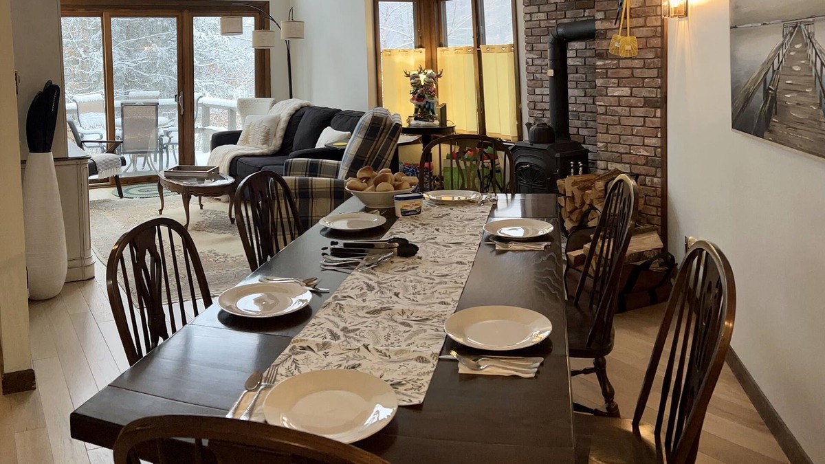Grantham House | Eastman Lakeside Condo. Fabulous location! Use of 4 kayaks. Short walk to beach.