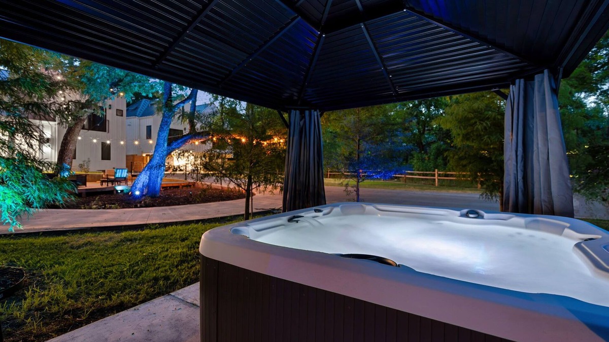 Blackshear-Prospect Hill House | Eastside Home with Large Patio - Sleeps 21