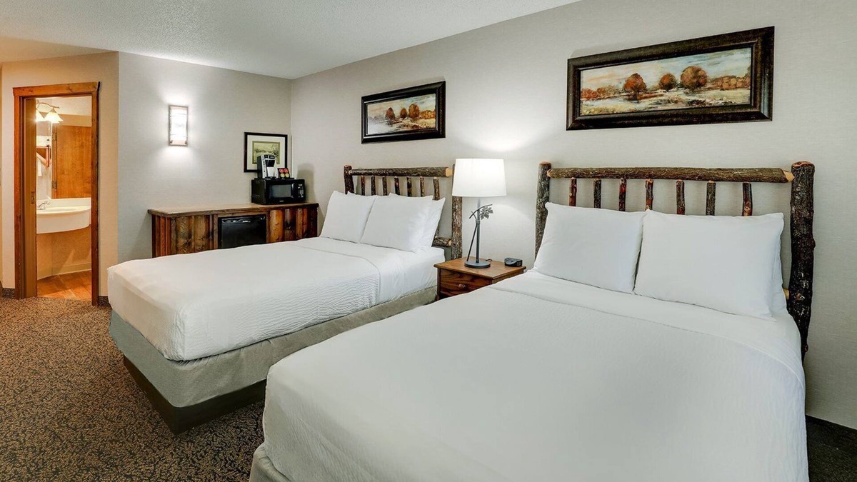 Johnston Hotel | Easy Access to I-35! Deluxe 2 Double, Stoney Creek Johnston, Pool | 3 Units