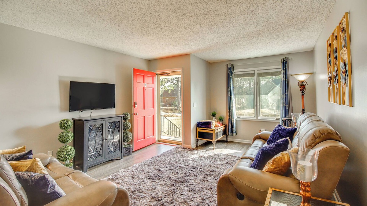 Woodfield Apartment | Easy Access to I-77 & I-20: Columbia Duplex!
