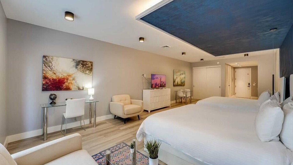 Port Morris Hotel | Easy access to I-87 Studio 2K BR | Linens/Towels