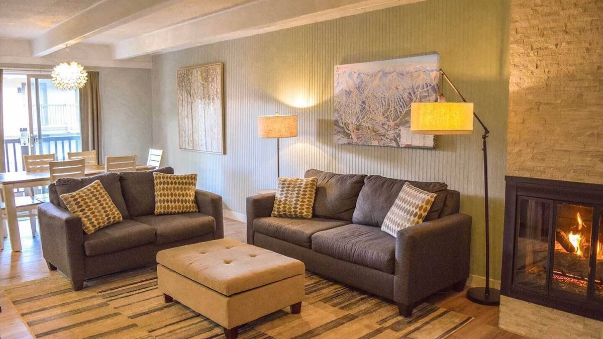Warrior's Mark Condo | Easy access to slopes & downtown Breck. Pool + hot tub. Family friendly.