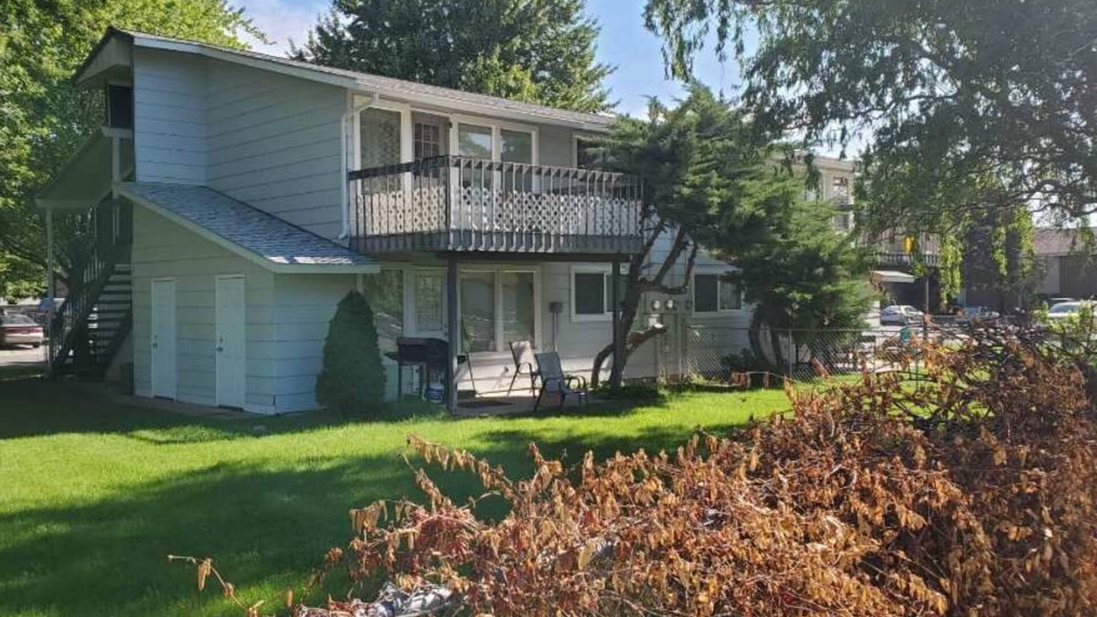 Tri-Cities Apartment | Easy Commute, Clean, private parking 2/1 #3507C