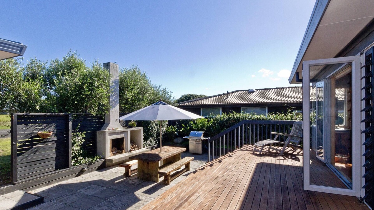 Omaha Cottage | Easy Escape - Omaha Holiday Home