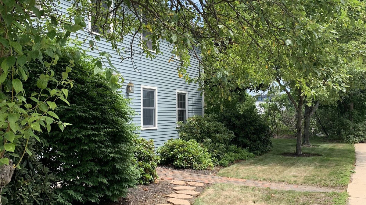 Portsmouth Apartment | Easy get away! Easy downtown access in Portsmouth!