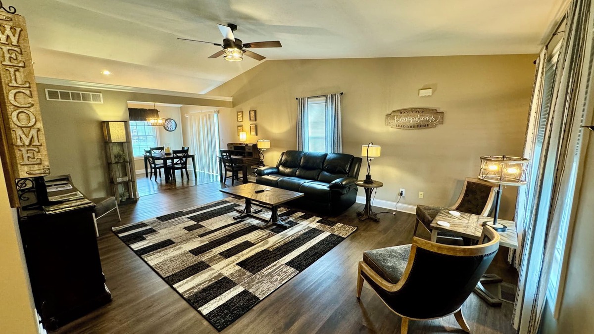 Wilmington Condo | Easy Street-The Rustic Equestrian 2.8 miles to WEC