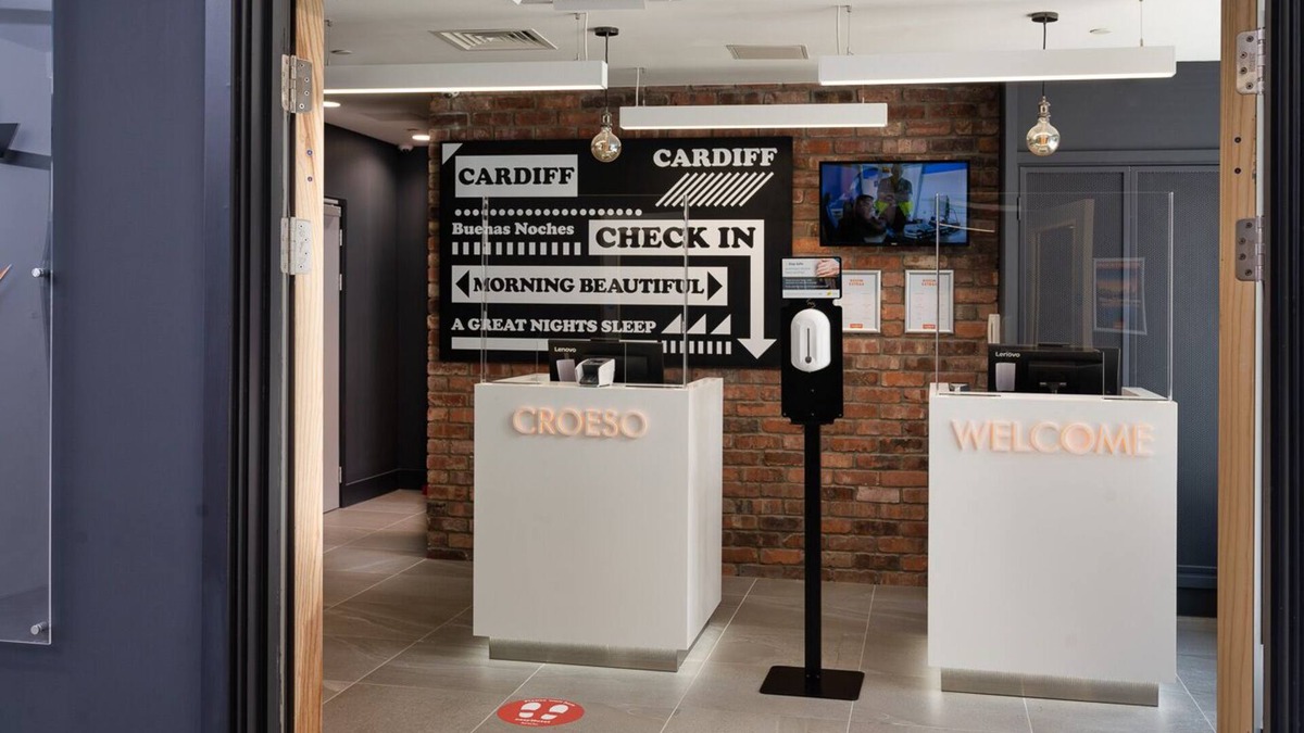 Adamsdown Hotel | easyHotel Cardiff