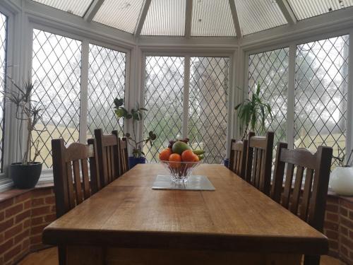 Tonbridge House | Easytoostay Paygate Cottage Brenchley