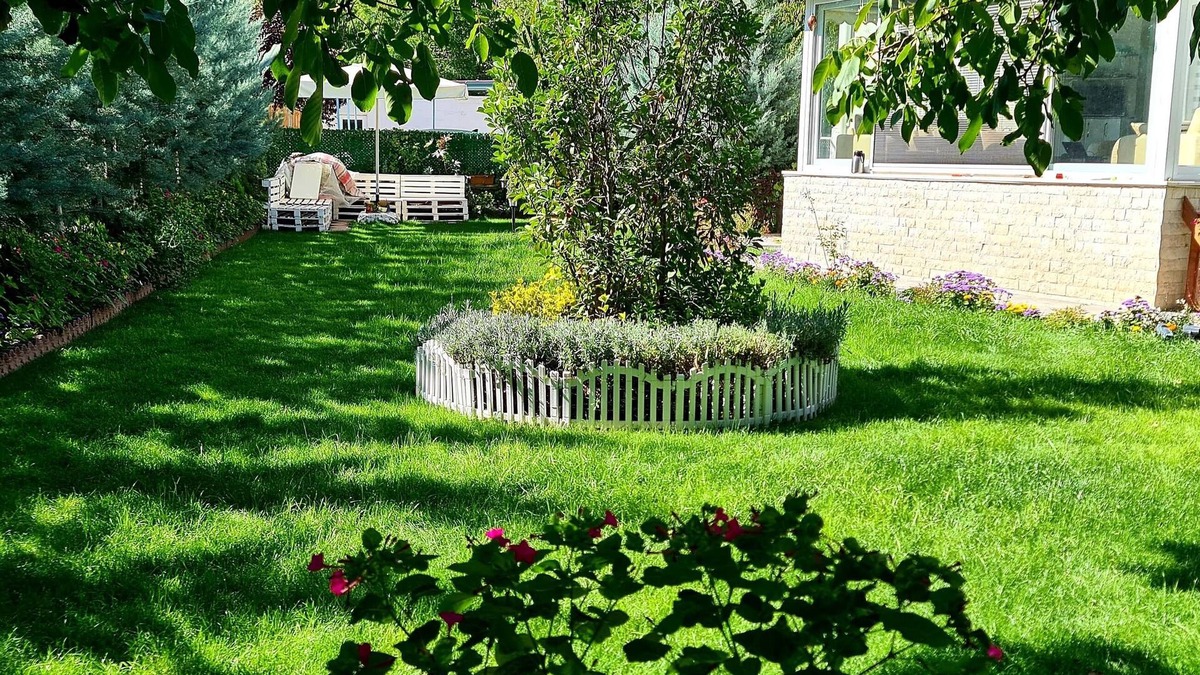 Nar Villa | Ebruli Cennet Bahçesi