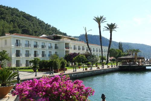 Fethiye Hotel | Ece Saray Marina Resort
