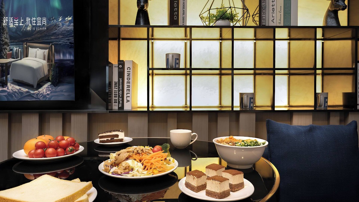 Haizhu Hotel | Echarm International Hotel Pazhou Convention and Exhibition Center Nanzhou Subway Metro Branch - Free Shuttle Bus to Canton Fair Complex During Canton Fair Period