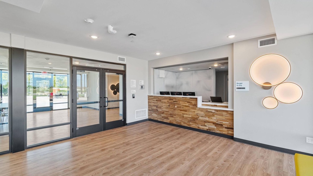 Katy Hotel | ECHO Suites Extended Stay by Wyndham Houston Katy West