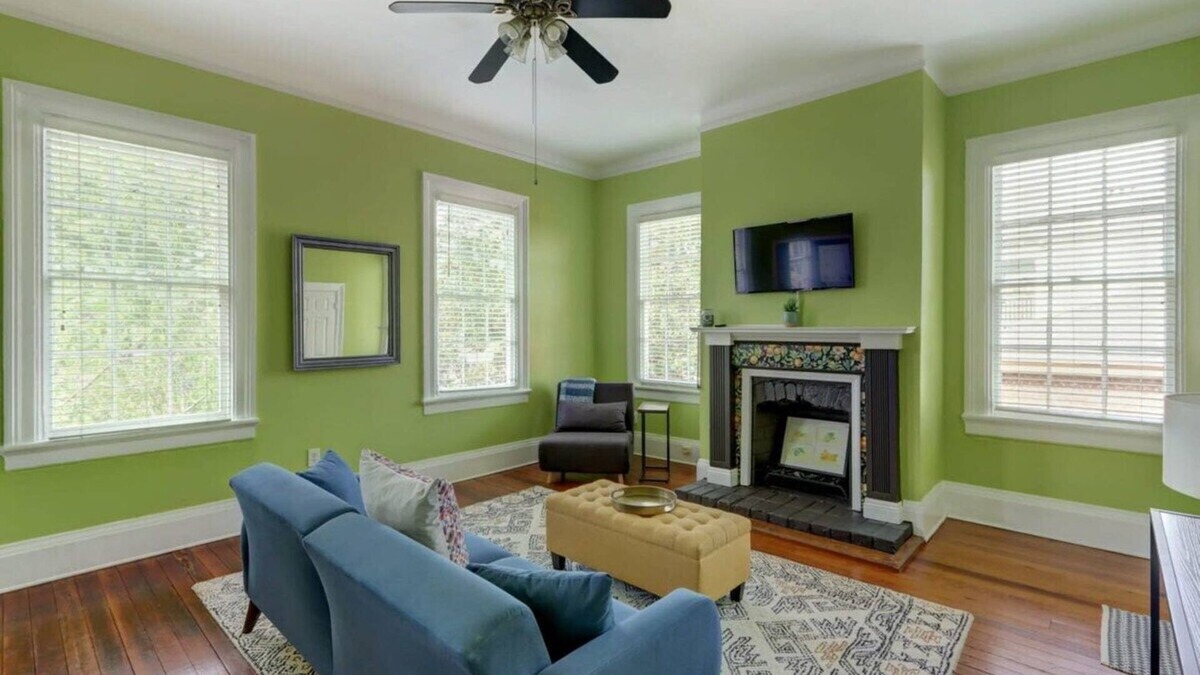 Savannah Victorian District Condo | Eclectic Abode, Funky | Fun | Dog-Friendly!