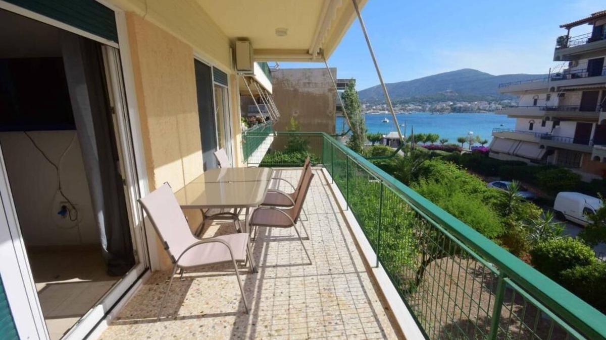 Porto Rafti Apartment | Eclectic Apartment with Stunning Seaview