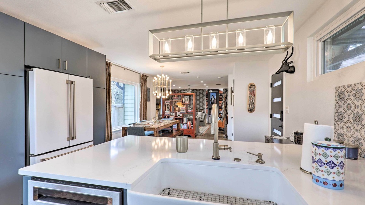 Hancock Cottage | Eclectic Austin Bungalow: Central Location!