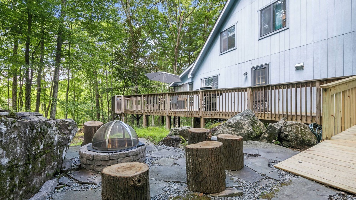 Lackawaxen House | Eclectic Family Poconos Escape! Firepit, 2 Pools, Lake, Near Woodloch & Rafting!