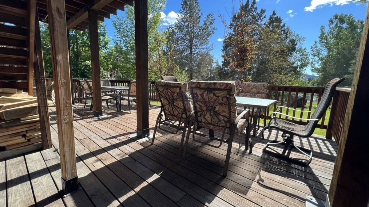 Redmond Other | Eclectic Farm Stay near Redmond and Eagle Crest