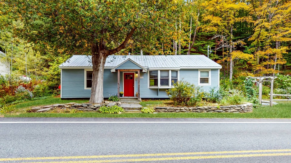 West Wardsboro House | Eclectic Rustic Retreat; near river, Mt Snow, Stratton & Nat'l Forest