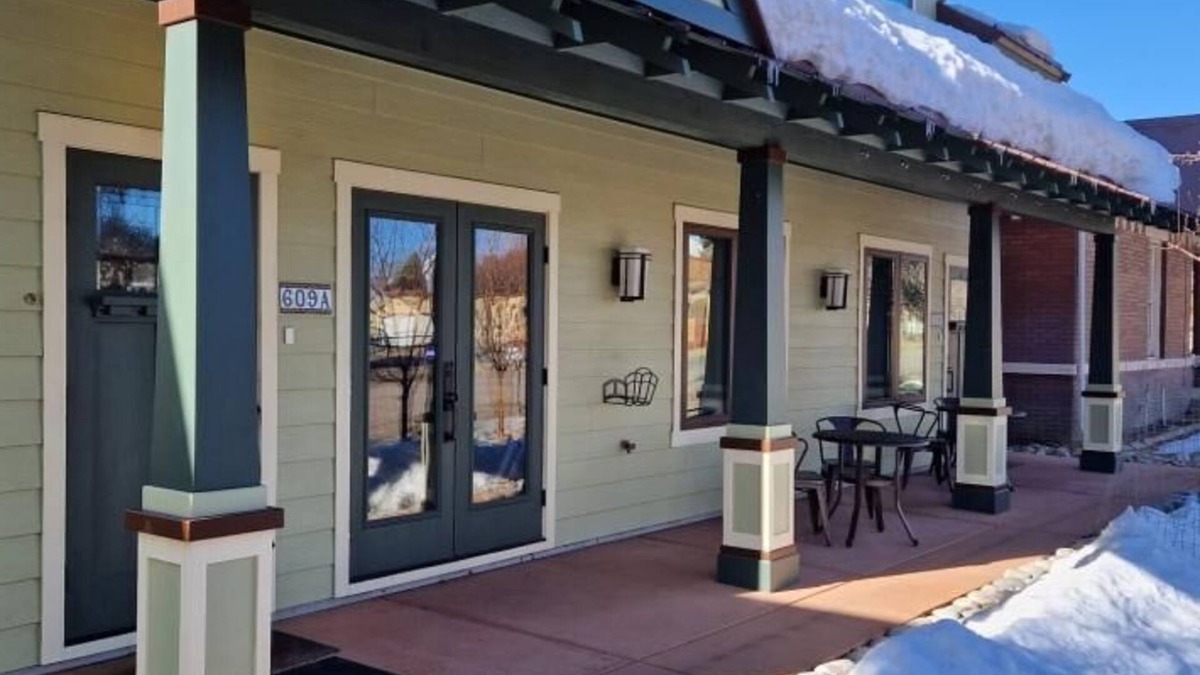 Salida House | Eclectic Salida- 2 Beds, 4 guest + 2 kids