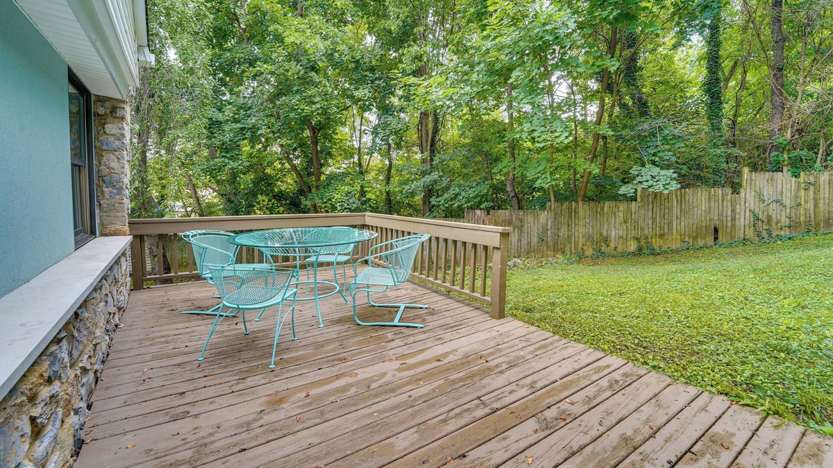 Staunton House | Eclectic Stone Cottage, Walk to Downtown Staunton!