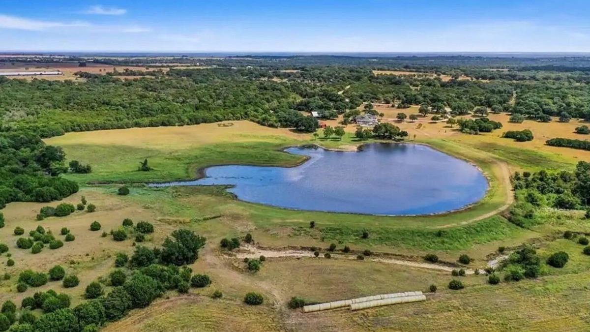 Leon Junction Apartment | [Eclipse Amenities Included]142 Acre Ranch Glamping Tent 6
