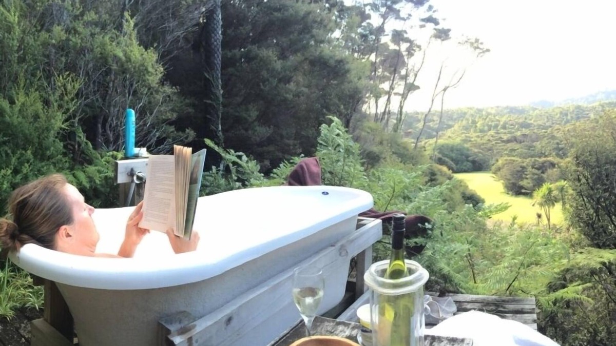 Coromandel Peninsula House | Eco-Bach inside a kiwi sanctuary