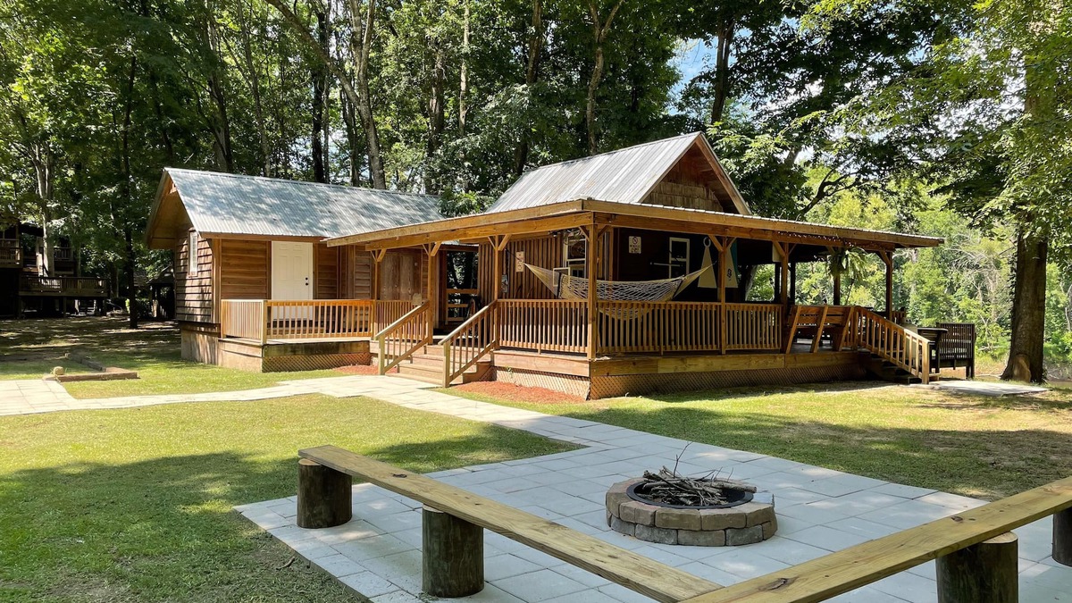 Elizabethtown Cabin | Eco Cabin by River-Extensive Decking Areas, Private Pier, Private Floating Dock