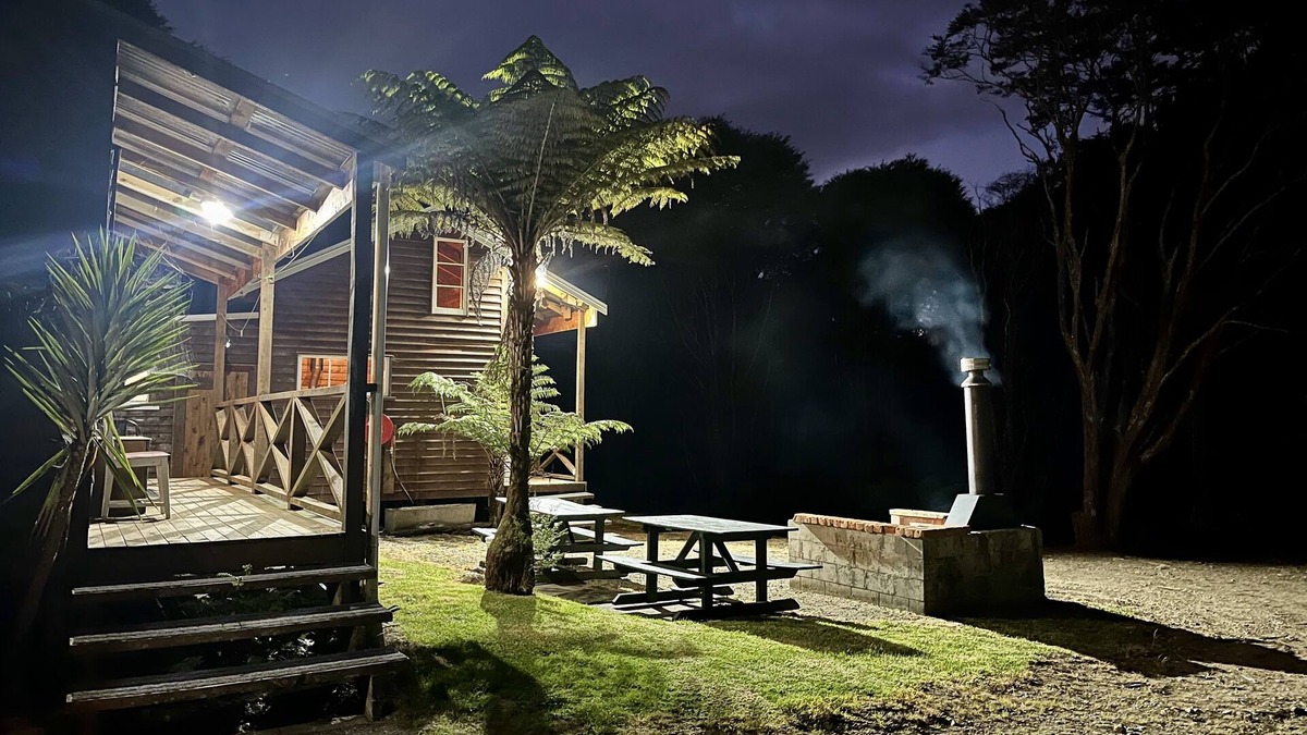 Colville Cabin | Eco Friendly Bush Cabin on a Scenic Rural Farm. Bush Cabin 1