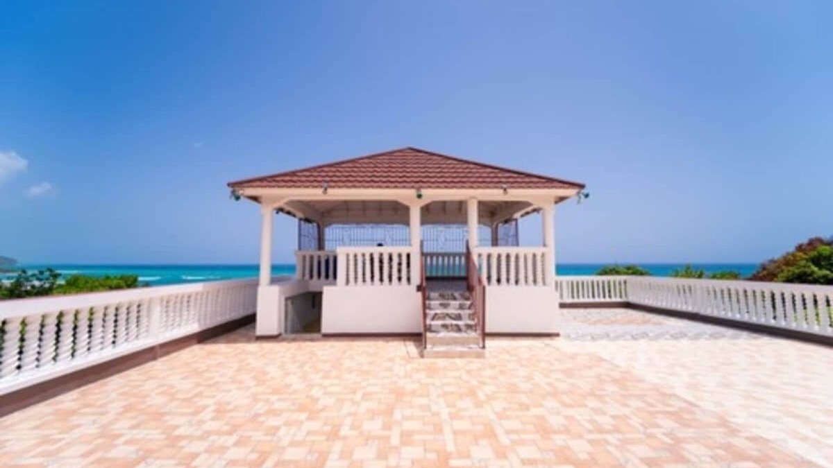 Bull Bay House | Eco-Friendly Jamaican Stay